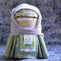 Кукла Крупеничка для привлечения достатка